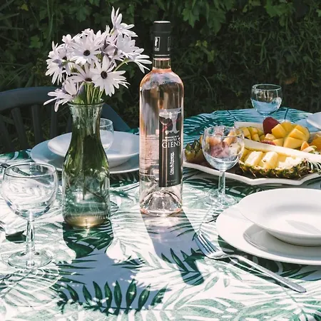 L'auguière Ouest, Maisonnette Au Cœur Du Vignoble Proche De La Et Des Sentiers Côtiers