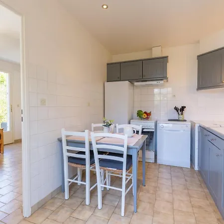 L'auguière Ouest, Maisonnette Au Cœur Du Vignoble Proche De La Et Des Sentiers Côtiers Casa de Férias *